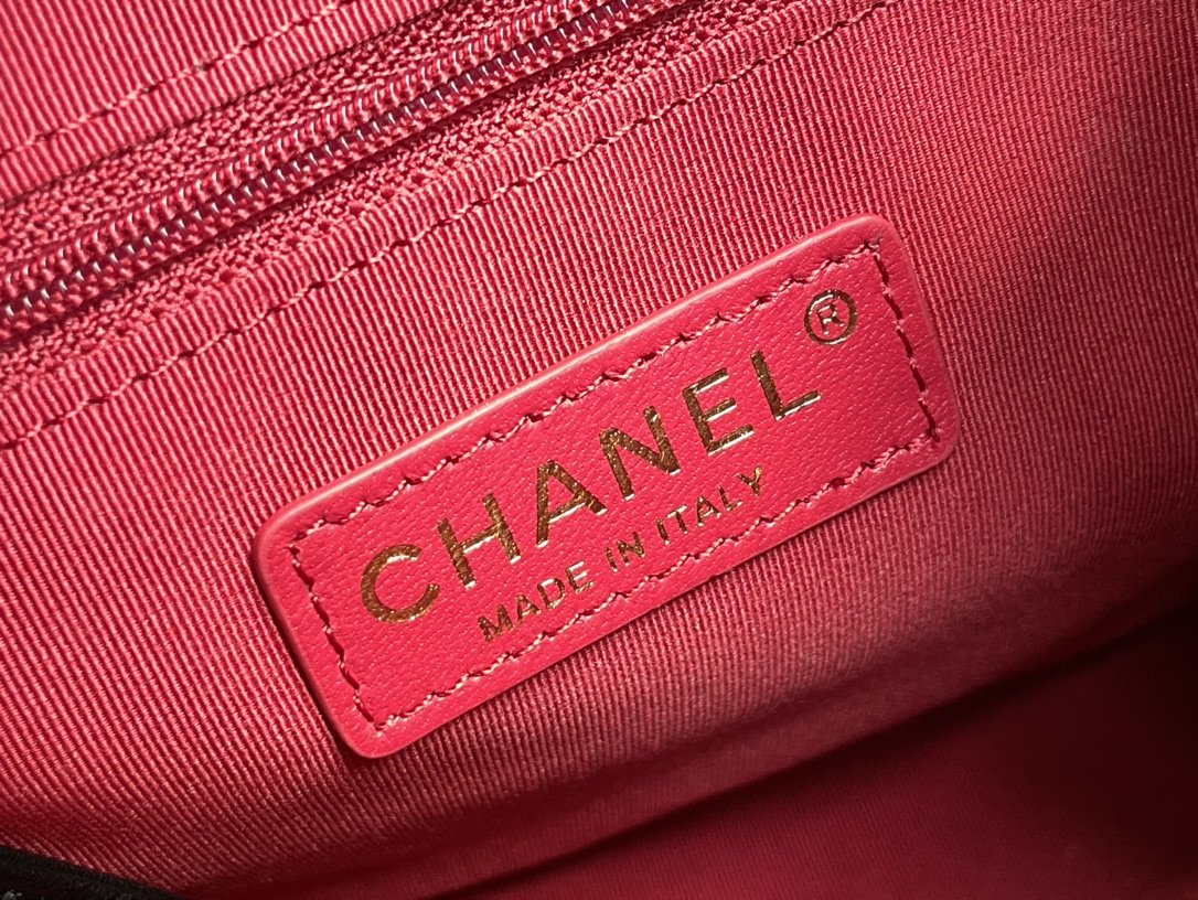 Chanel Shopping Bags